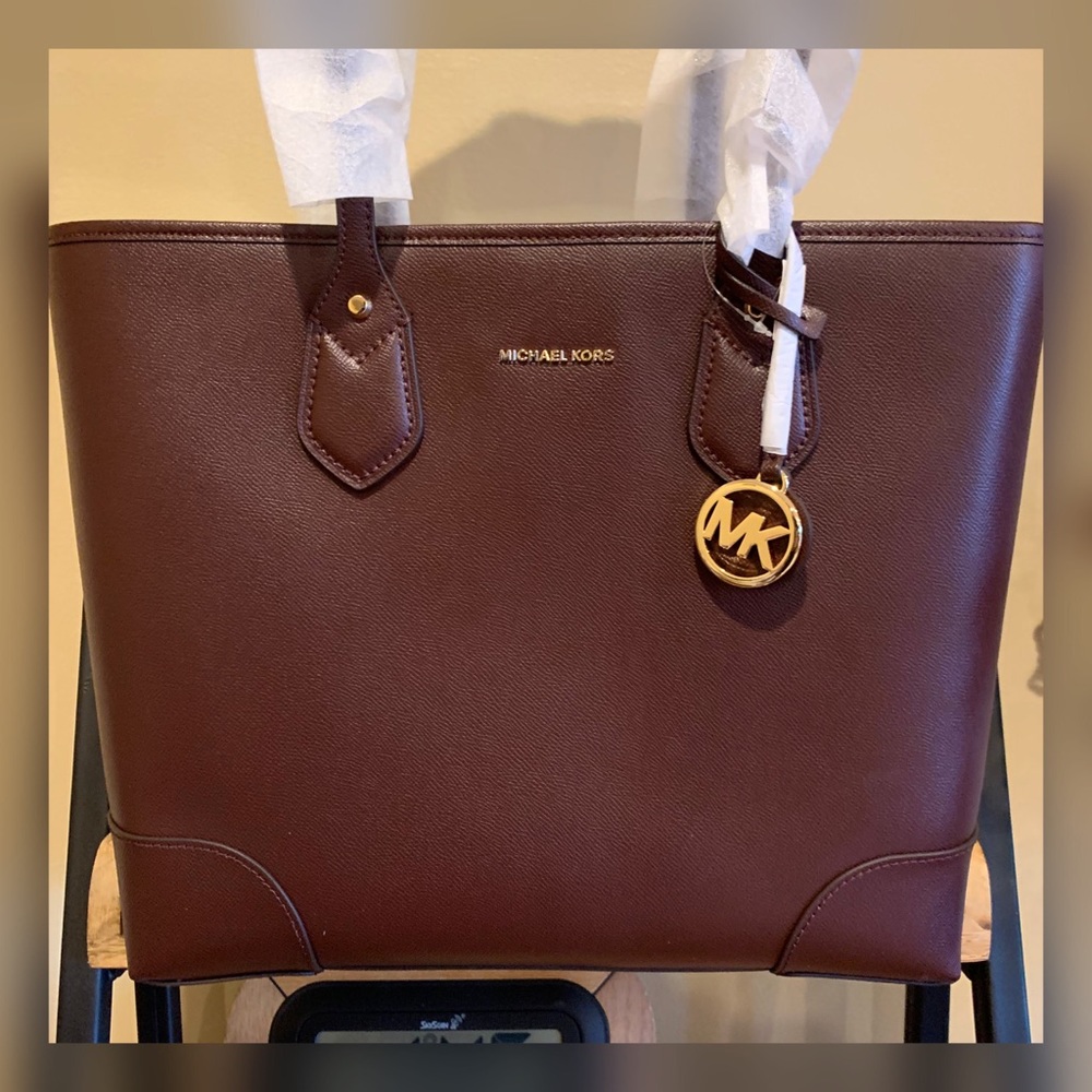 Michael Kors L Saylor Tote.
